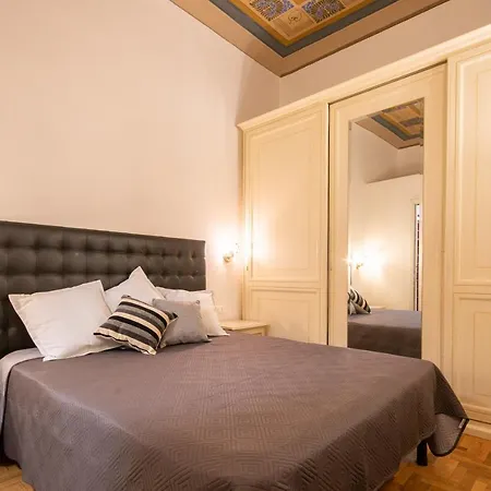 Affreschi Apartment *