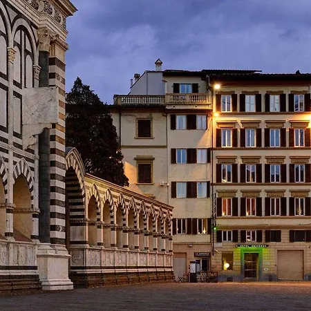 Hotel Universo