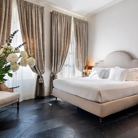 Corte Calzaiuoli Elegant B&B 2*