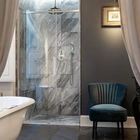 B&B Corte Calzaiuoli Elegant 2*