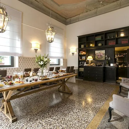 Palazzo Lorenzo Boutique&spa Hotel 4*