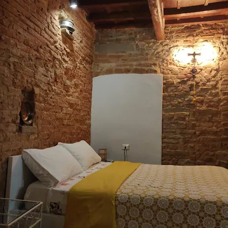 San Lorenzo Church Apartment Florence