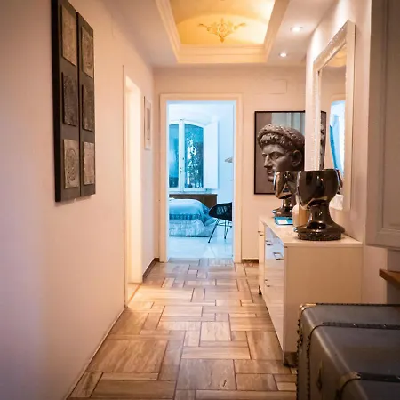 Apartment Donatello - Elegante E Spazioso A Pochi Minuti Dalla Stazione *