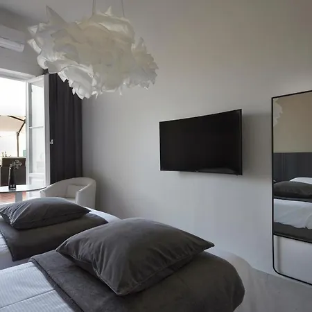 Penthouse With Big Terrace Duomo View *