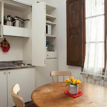 Quiet House In The Historic Heart Of - Ruote Appartement