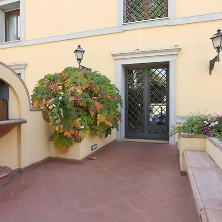 Apt In San Frediano Diladdarno Apartment *