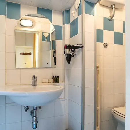 Mdr Gia Via Larga Bed & Breakfast 3*