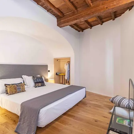 We Terrace Apartman