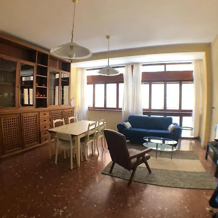 Ponte Vecchio 4 Bedrooms *