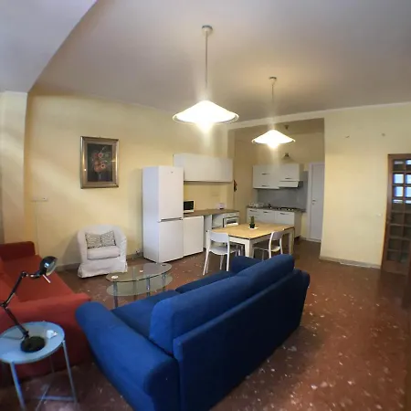 Ponte Vecchio 4 Bedrooms *
