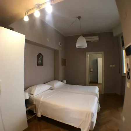 Ponte Vecchio 4 Bedrooms *