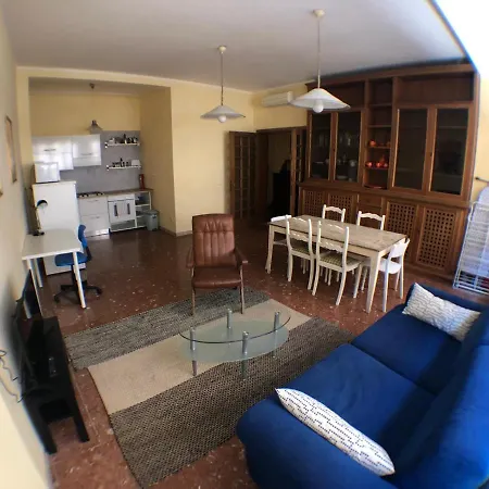 Ponte Vecchio 4 Bedrooms * Florence