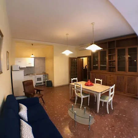 Apartment Ponte Vecchio 4 Bedrooms