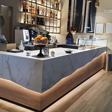 亚历克斯酒店 酒店 3*