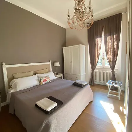 Oliver Flat Apartment Florenz