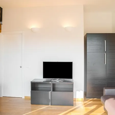 - Pier Capponi Duomo Apartment