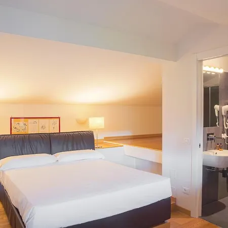- Pier Capponi Duomo Apartment Florence