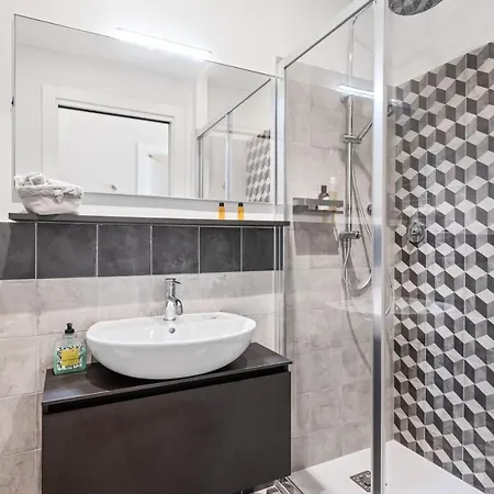 Maragliano Cozy Flat With Balcony Apartment