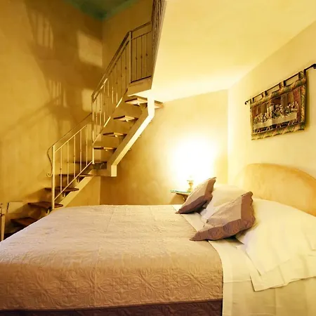 Italian Experience-suite Medici Loft 8 Apartment