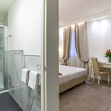 Accademia Hotel 3*