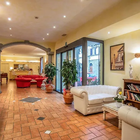 Alba Palace 3*