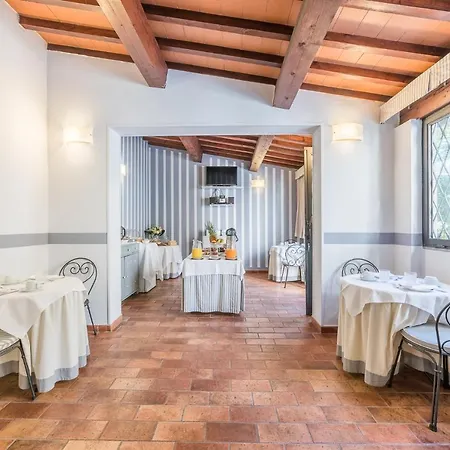 Bed & Breakfast Residenza Il Villino 3*