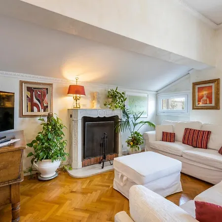 Exclusive Penthouse , Skyline View , With Parking Florence