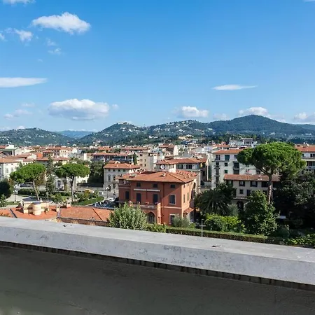 Exclusive Penthouse , Skyline View , With Parking Appartement