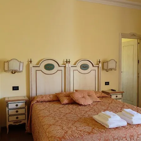 Casa Leopardi ゲストハウス フィレンツェ