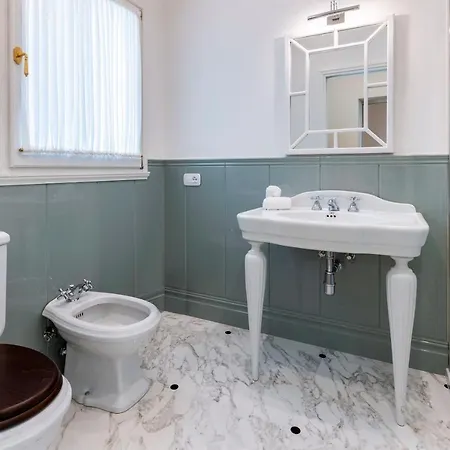 Genteel Via Della Spada Apartment Florenz