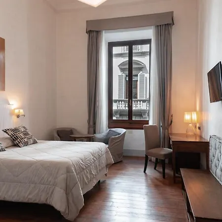 Pensión Il Salotto Di Firenze 3*