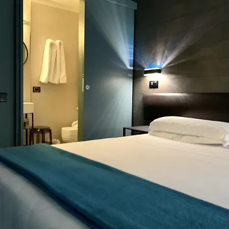 Hotel Globus Urban 4*