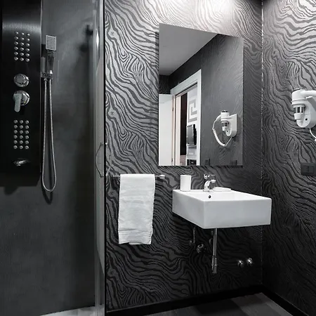 Spagna Hotel 2*