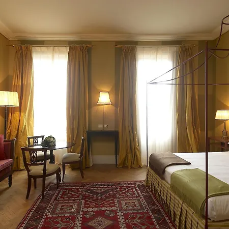 Bed and Breakfast Antica Torre Tornabuoni 4*