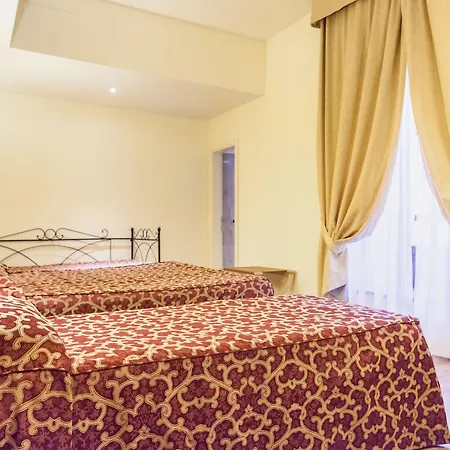 Hotel Benivieni 3*