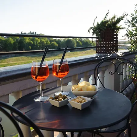 Lungarno Vespucci 50 Hotel 4*