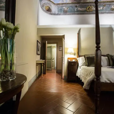 Burchianti Hotel 3*