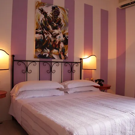 Alex Hotel 3*