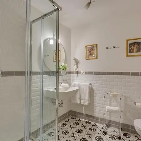 Dei Guelfi Bed & Breakfast 2*