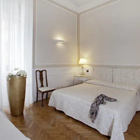 Palazzo Lombardo Bed & Breakfast Florens