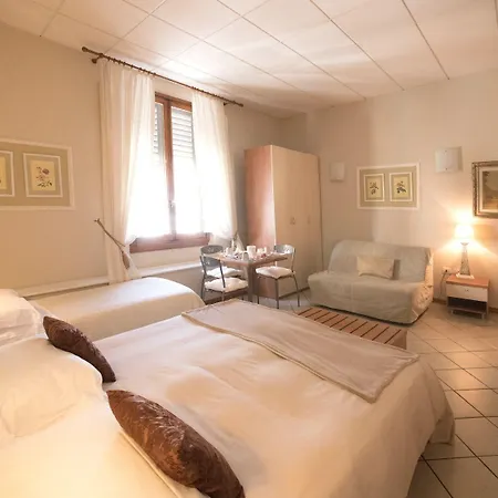 Residenza Manzoni Couette-café Florence