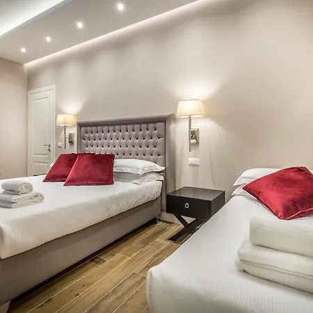 Emma Small Luxury 2*