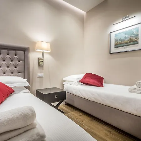 Emma Small Luxury Hotel