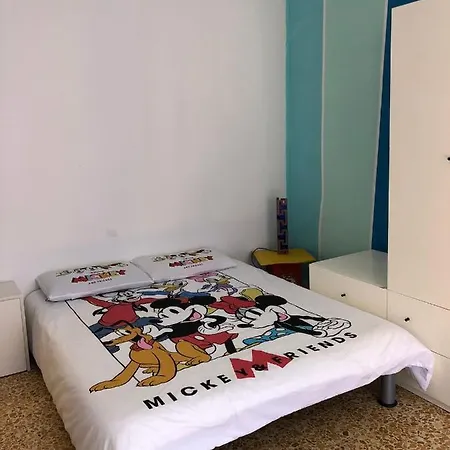 威利之家旅馆 *