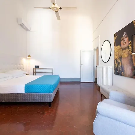 Borgo Santa Croce * فلورنس