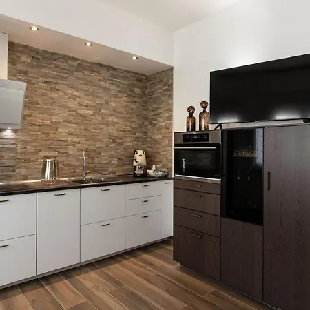 Central Apartment