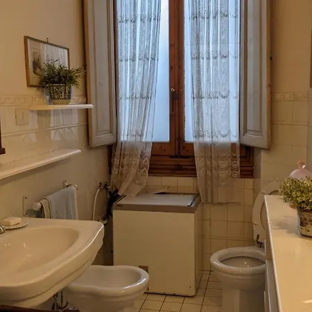Double Bedroom In Beautiful 30's Style Vendégház Firenze