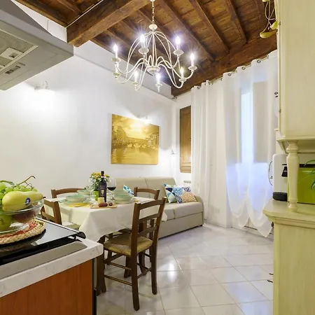 Casa La Piccola Torre Appartamento