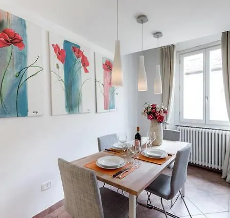 Apartment Ta - One Bedroom Luxury In The Fashion District Florence