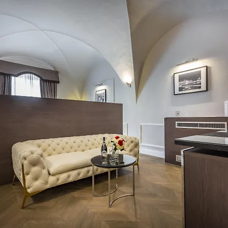 Palazzo Alfieri Residenza D'epoca Florence